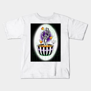 Spooky scary skeleton hand Kids T-Shirt